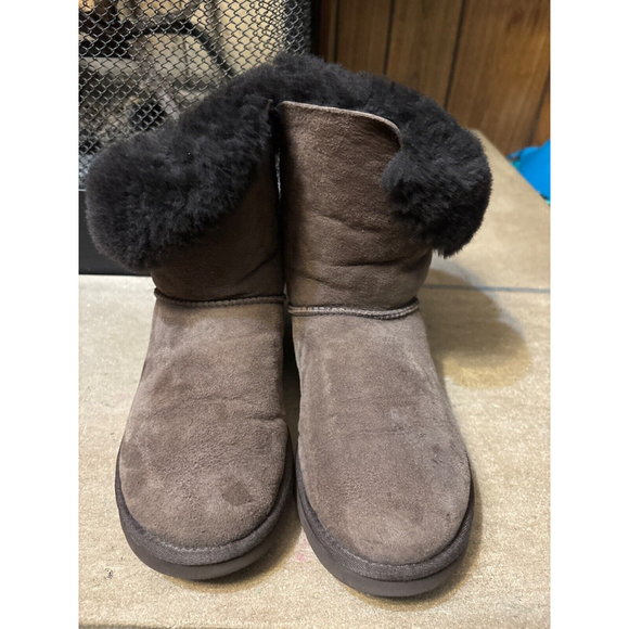 UGG Australia Womens Bailey W Button NWT 5803 W/JTRD size 5 Women’s - Picture 5 of 9